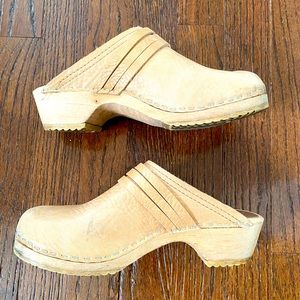 Olssen Wooden Clogs
